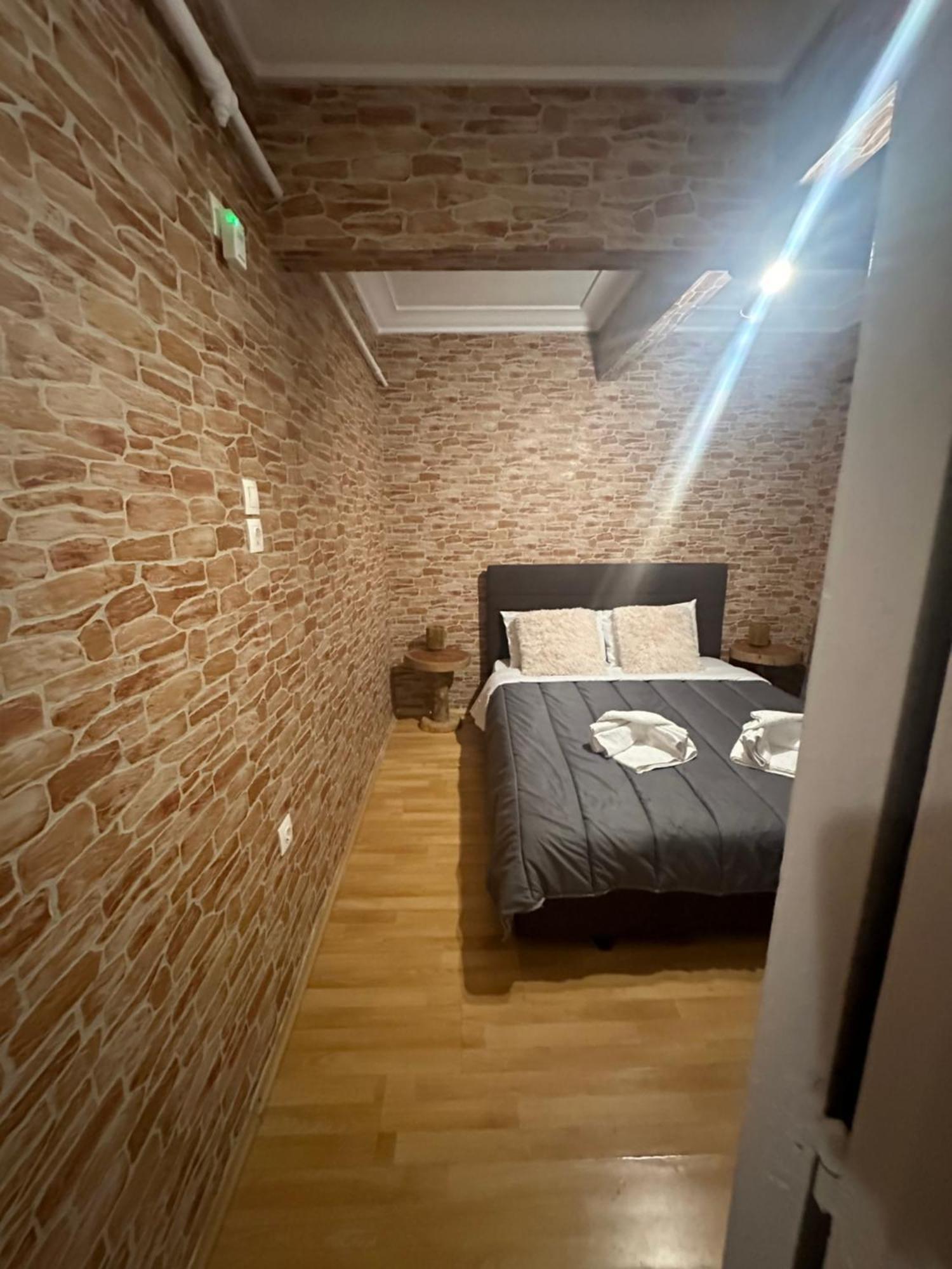 The Cave Apartment Athens Exterior photo
